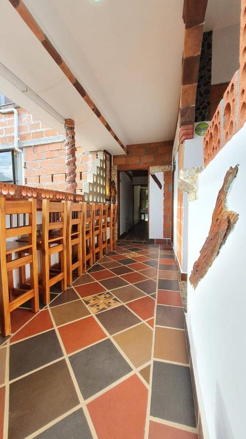 El Quijote Apartahotel ヘリコ エクステリア 写真